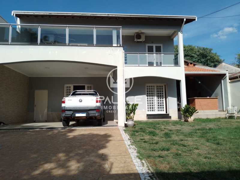 Casa à venda com 3 quartos, 202m² - Foto 2