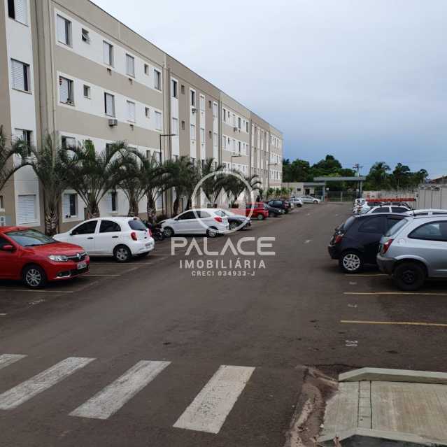 Apartamento à venda com 2 quartos, 45m² - Foto 2