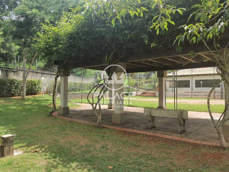 Casa de Condomínio à venda com 3 quartos, 183m² - Foto 25