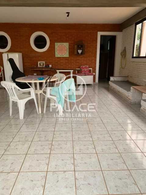 Casa à venda com 3 quartos, 300m² - Foto 11