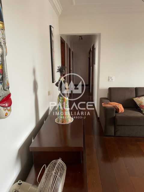 Apartamento à venda com 4 quartos, 150m² - Foto 2