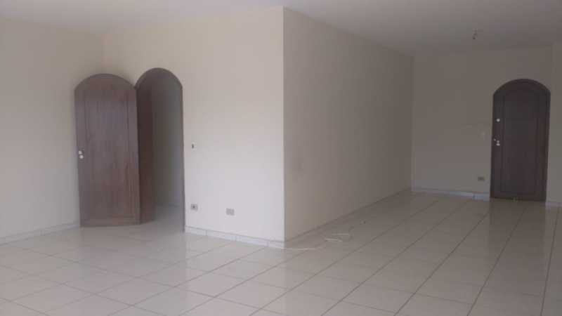 Apartamento para alugar com 3 quartos, 183m² - Foto 5