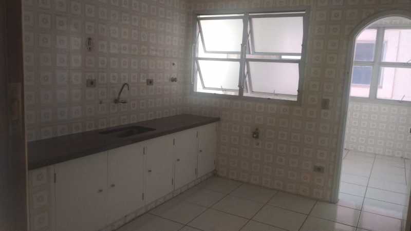 Apartamento para alugar com 3 quartos, 183m² - Foto 7