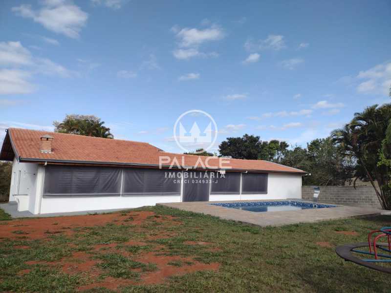 Chácara à venda com 2 quartos, 200m² - Foto 16