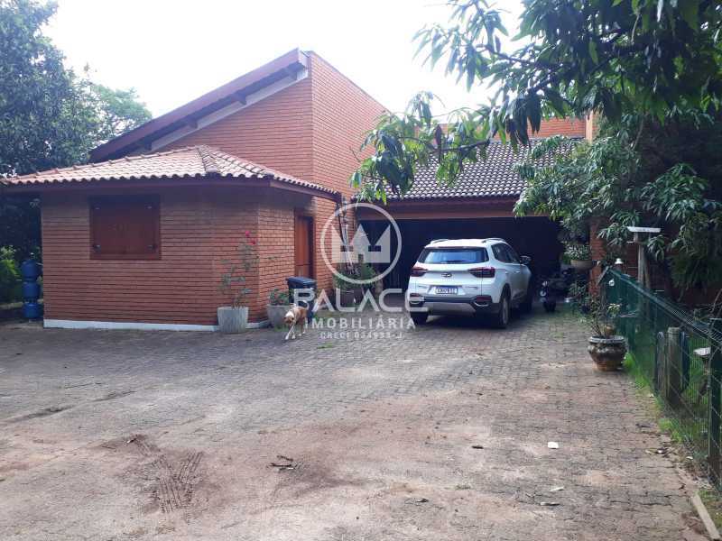 Chácara à venda com 4 quartos, 650m² - Foto 4