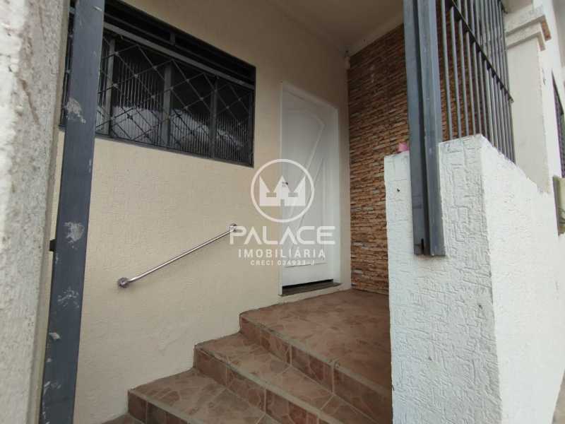 Casa Comercial para alugar com 2 quartos, 70m² - Foto 2