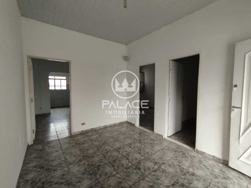 Casa Comercial para alugar com 2 quartos, 70m² - Foto 4