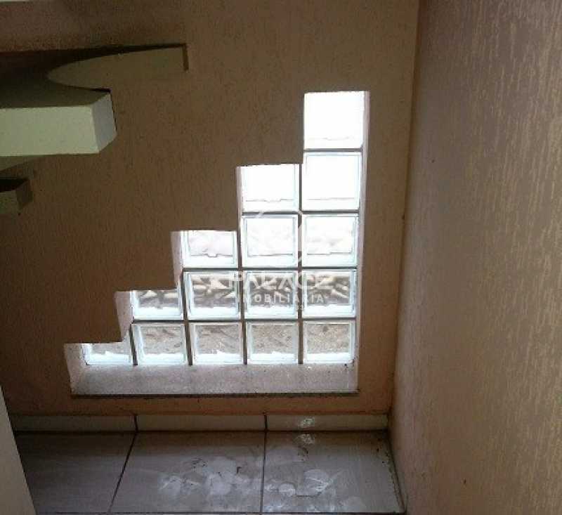 Casa à venda com 3 quartos, 150m² - Foto 2