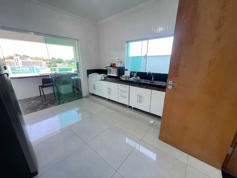 Casa à venda com 5 quartos, 380m² - Foto 16