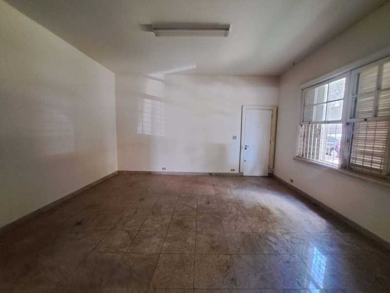 Casa Comercial para alugar com 5 quartos, 875m² - Foto 3