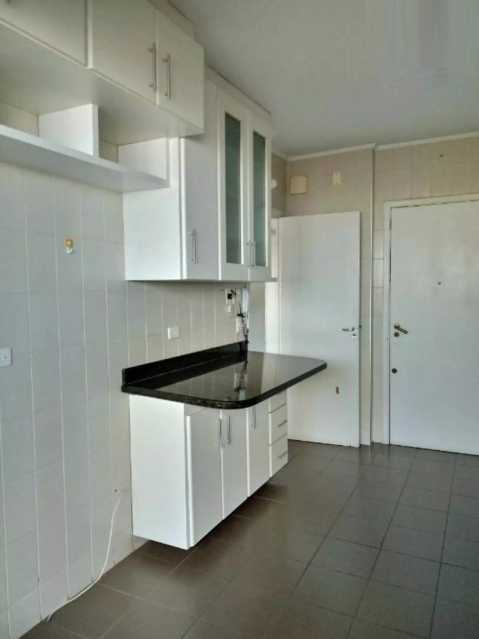 Apartamento à venda com 3 quartos, 140m² - Foto 5