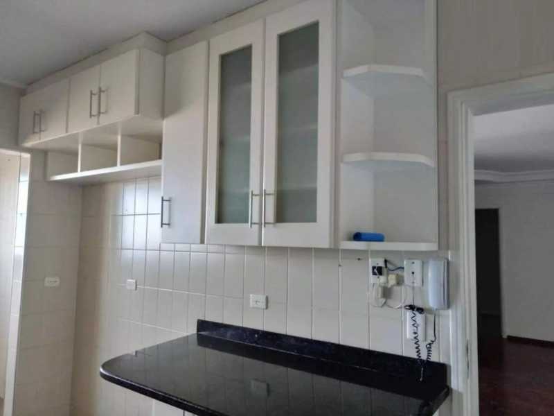 Apartamento à venda com 3 quartos, 140m² - Foto 23