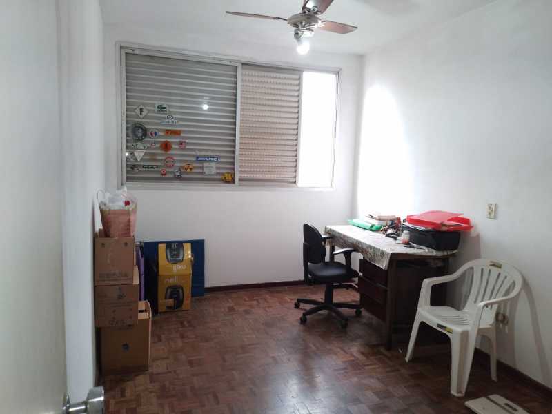 Apartamento à venda com 3 quartos, 121m² - Foto 9