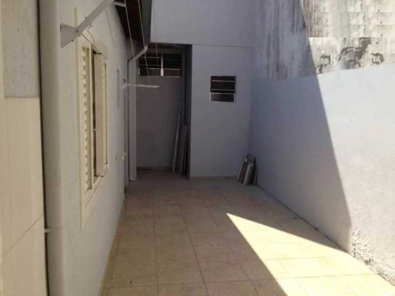 Casa à venda com 3 quartos, 160m² - Foto 9