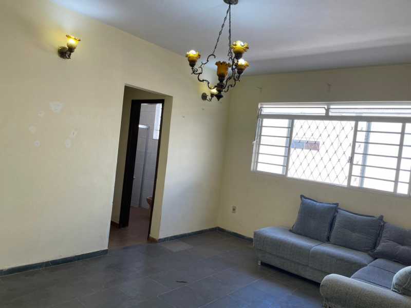 Casa à venda com 3 quartos, 170m² - Foto 8