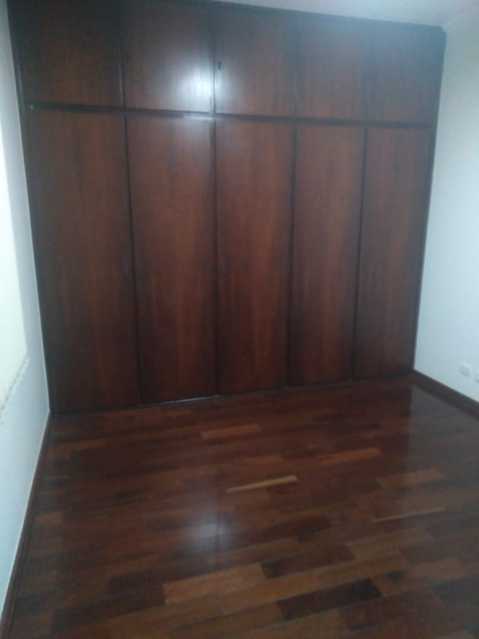 Casa Comercial para alugar com 4 quartos, 226m² - Foto 11