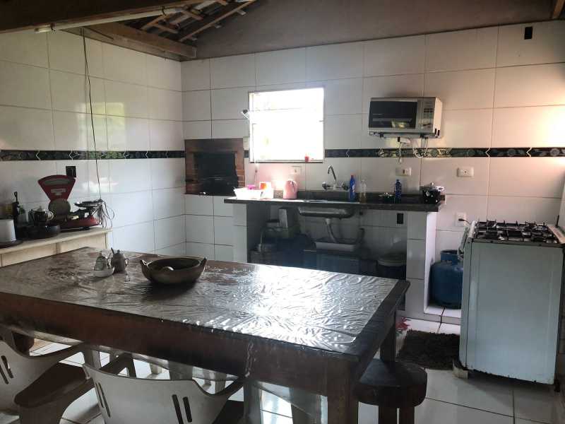 Chácara à venda com 2 quartos, 250m² - Foto 10