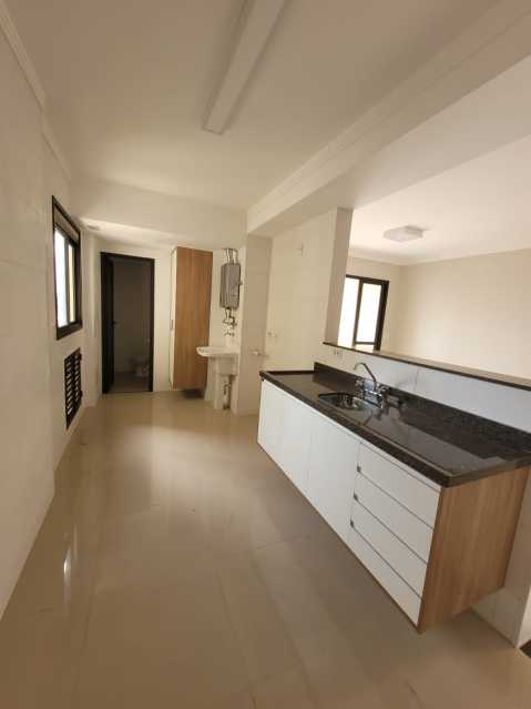 Apartamento à venda com 3 quartos, 98m² - Foto 3