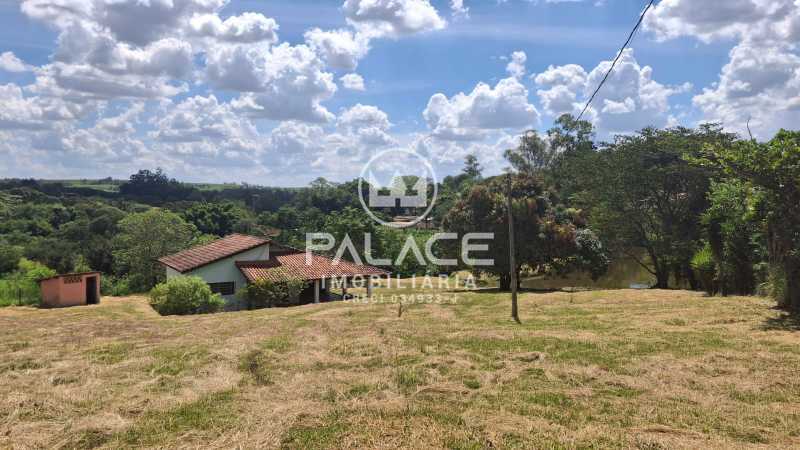 Chácara à venda com 1 quarto, 90m² - Foto 15