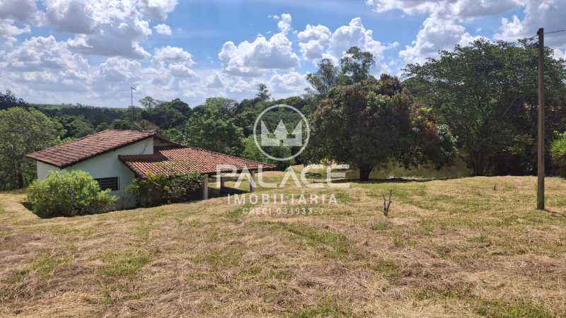 Chácara à venda com 1 quarto, 90m² - Foto 16