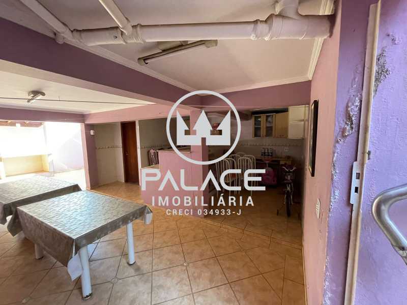 Casa à venda com 3 quartos, 209m² - Foto 17