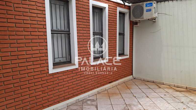 Casa à venda com 3 quartos, 134m² - Foto 2