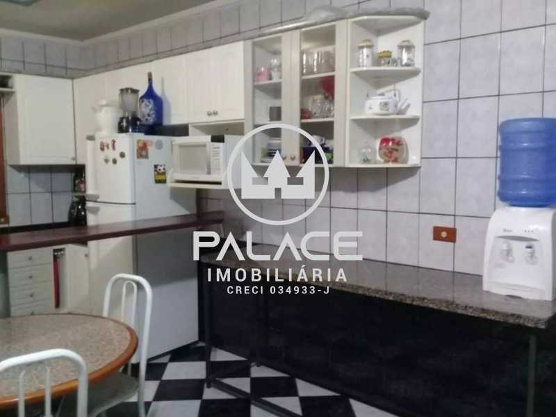 Casa à venda com 3 quartos, 178m² - Foto 17