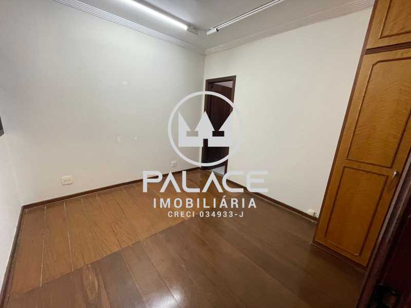 Casa Comercial à venda com 5 quartos, 343m² - Foto 15