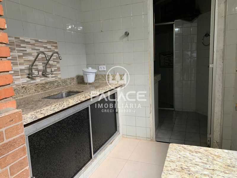 Casa para alugar com 2 quartos, 250m² - Foto 13