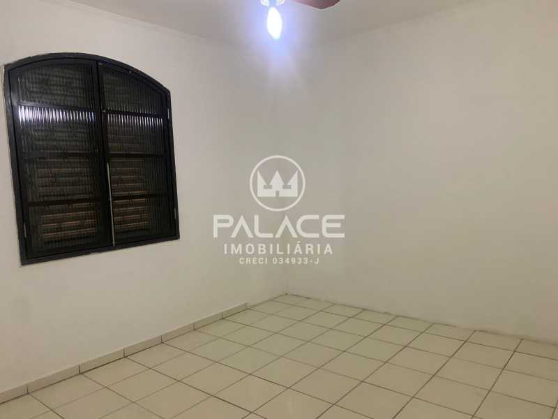 Casa para alugar com 2 quartos, 250m² - Foto 10