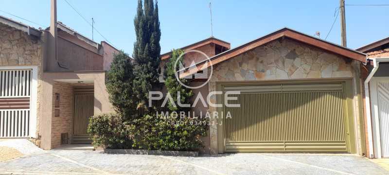 Casa à venda com 3 quartos, 180m² - Foto 1