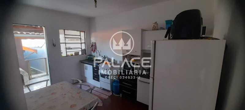 Casa à venda com 3 quartos, 180m² - Foto 17