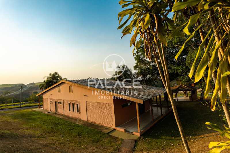 Casa de Condomínio à venda com 4 quartos, 230m² - Foto 24