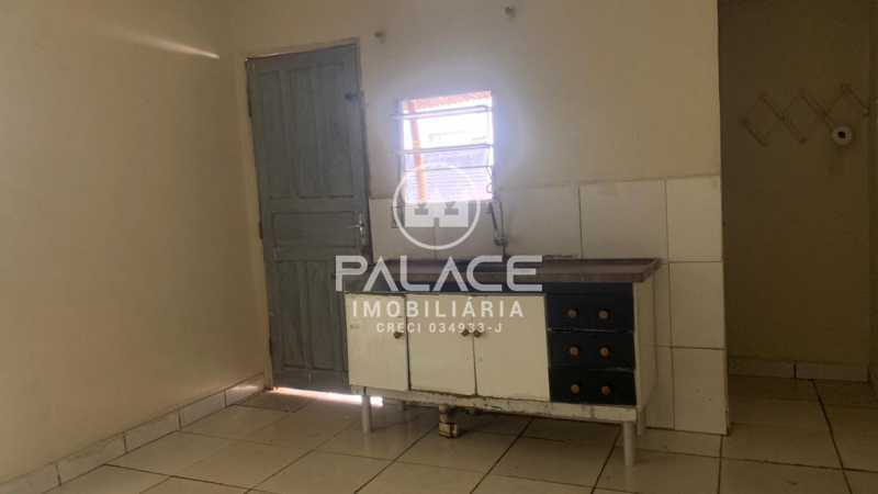 Casa para alugar com 2 quartos, 150m² - Foto 6