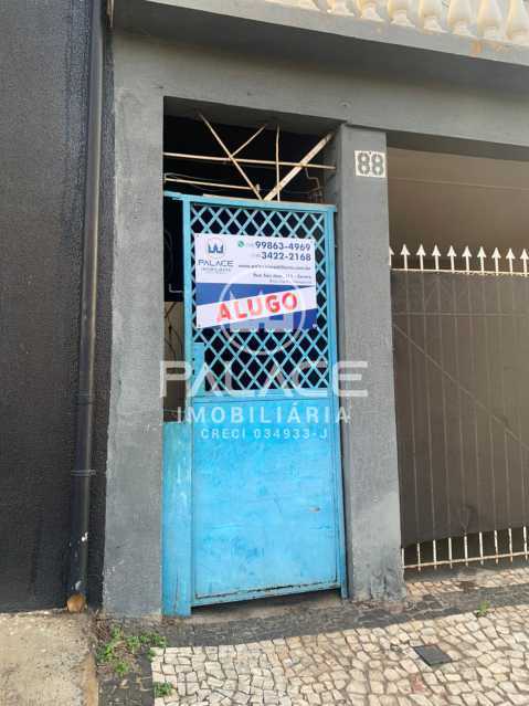 Casa para alugar com 2 quartos, 150m² - Foto 1