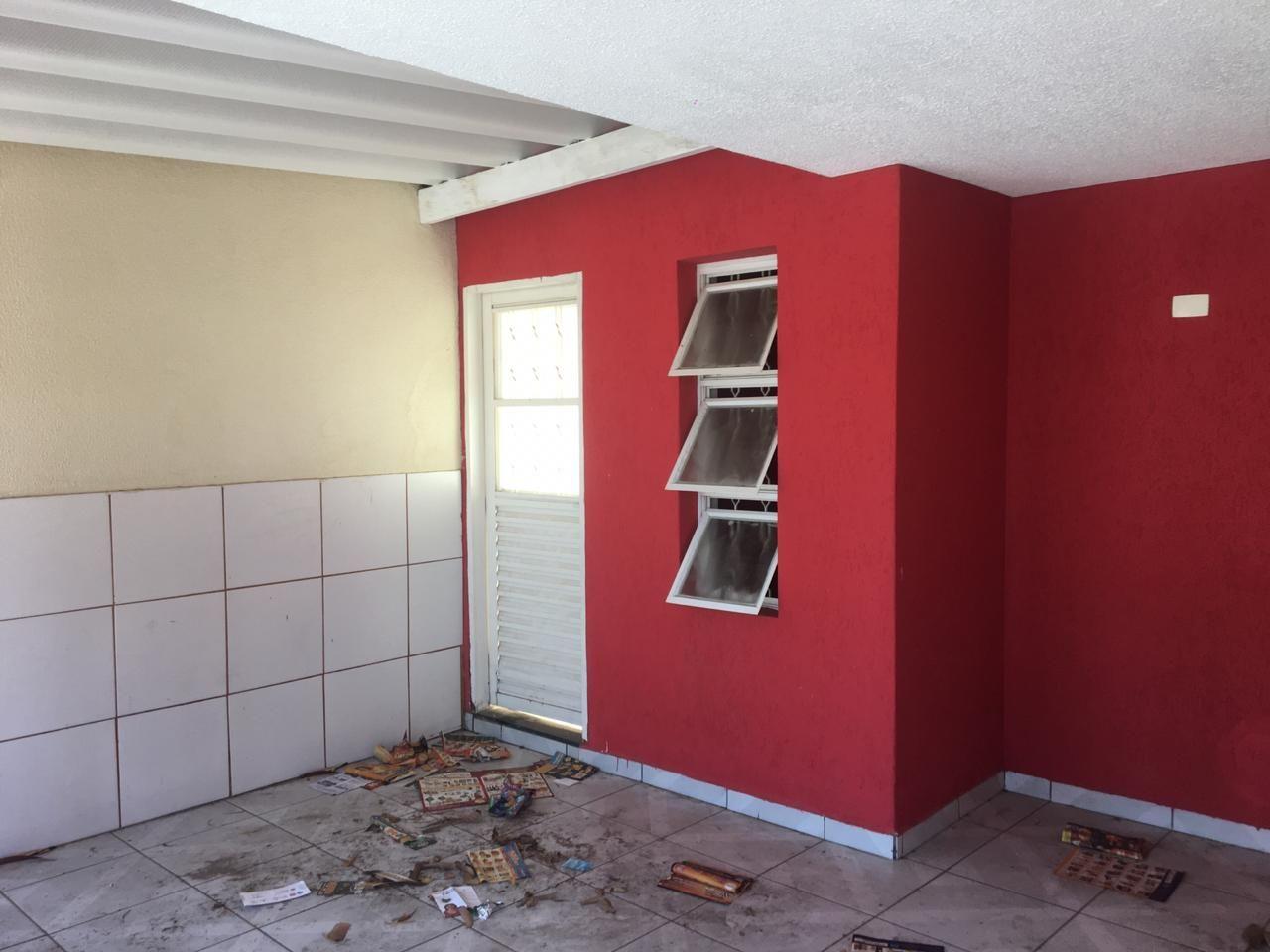 Casa para alugar com 2 quartos, 90m² - Foto 3