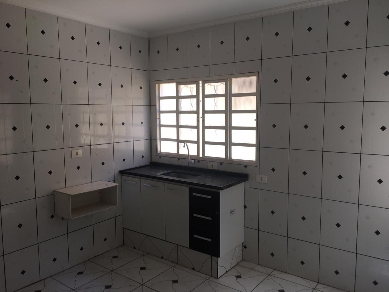 Casa para alugar com 2 quartos, 90m² - Foto 5