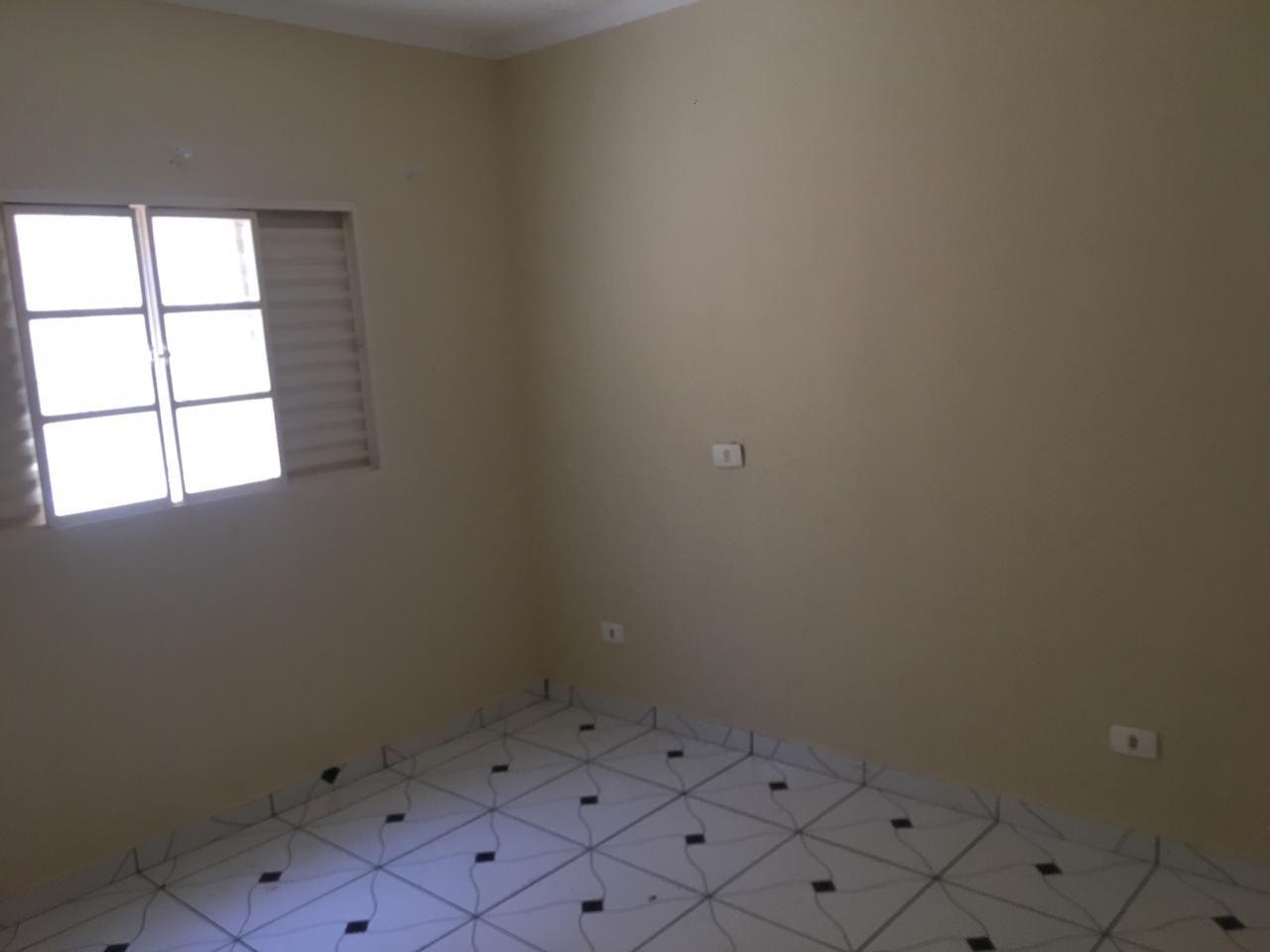 Casa para alugar com 2 quartos, 90m² - Foto 9