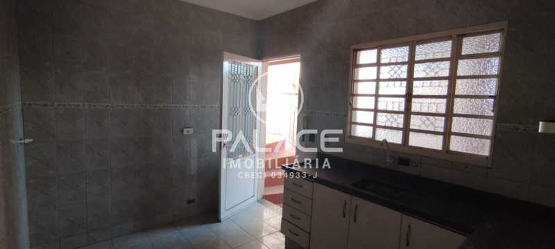 Casa para alugar com 2 quartos, 120m² - Foto 12