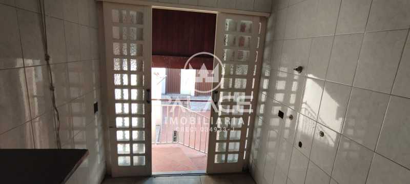 Casa para alugar com 2 quartos, 120m² - Foto 27