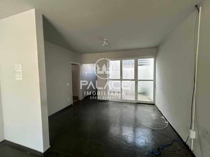 Casa Comercial para alugar com 1 quarto, 117m² - Foto 4