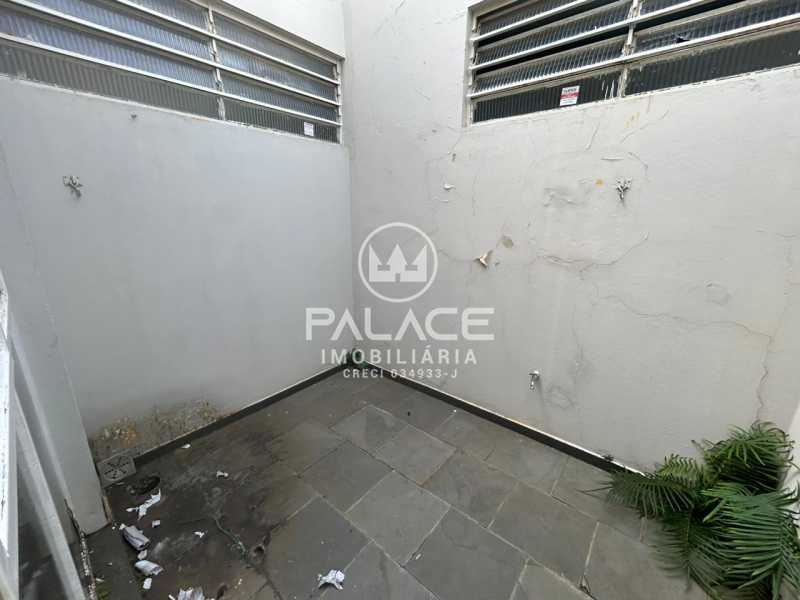 Casa Comercial para alugar com 1 quarto, 117m² - Foto 6