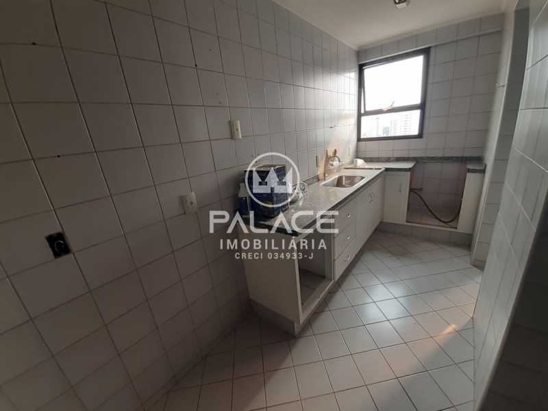 Apartamento à venda com 2 quartos, 72m² - Foto 14