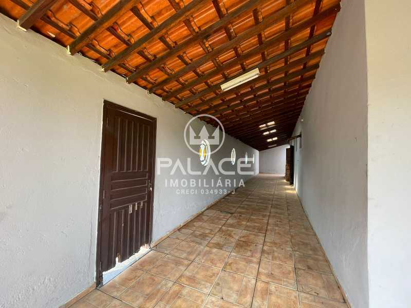 Casa de Condomínio à venda com 4 quartos, 242m² - Foto 23