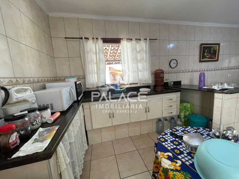 Casa de Condomínio à venda com 4 quartos, 242m² - Foto 14