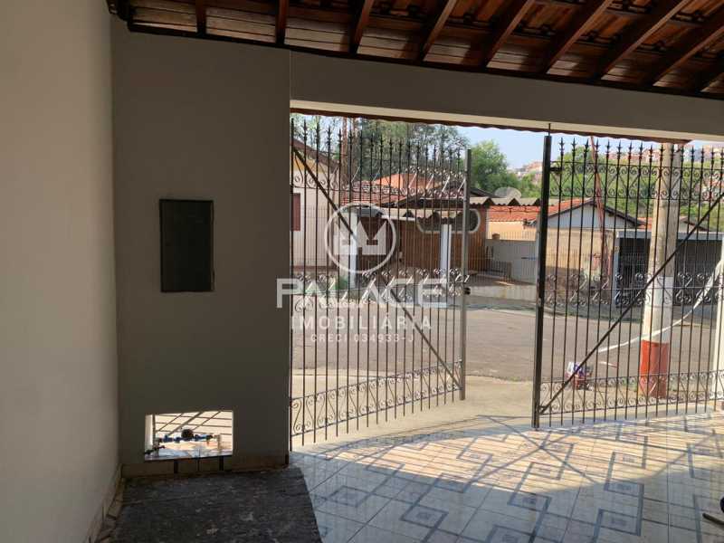 Casa para alugar com 2 quartos, 98m² - Foto 1