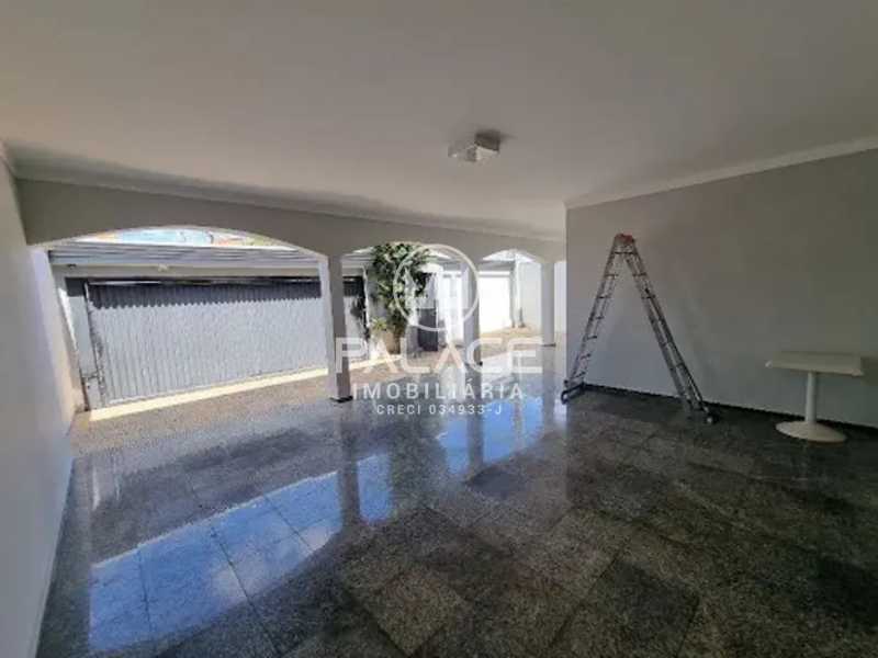 Casa à venda com 3 quartos, 230m² - Foto 6