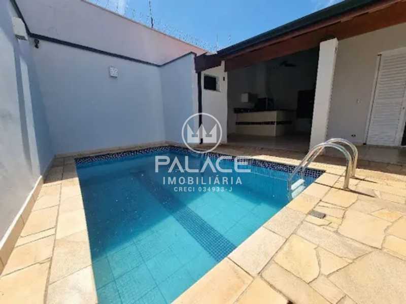 Casa à venda com 3 quartos, 230m² - Foto 30