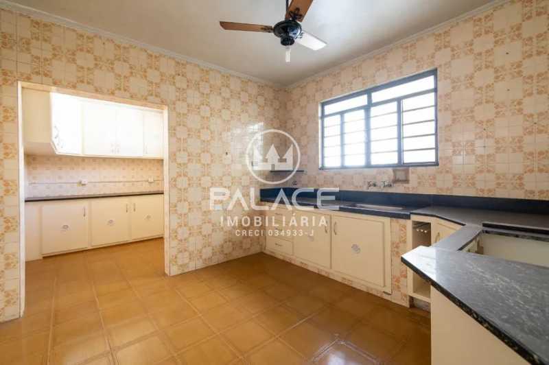 Casa à venda com 4 quartos, 266m² - Foto 5