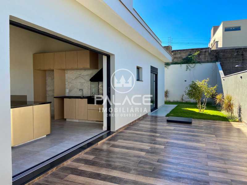 Casa de Condomínio à venda com 4 quartos, 238m² - Foto 3